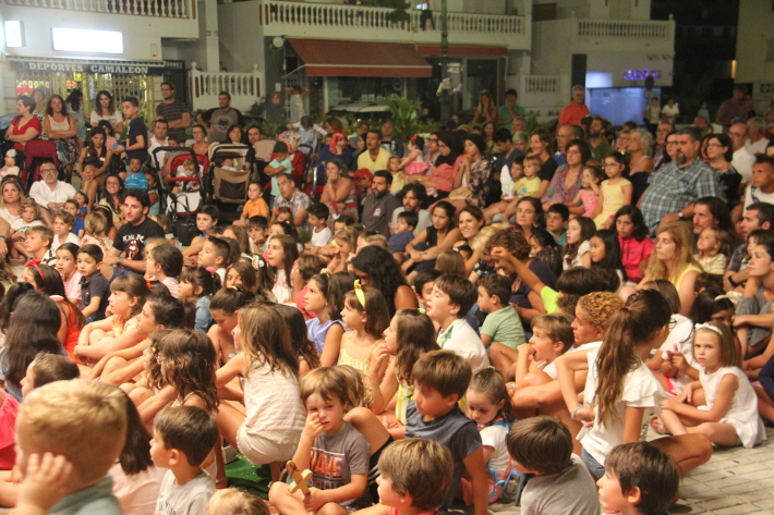 Cerca de 2500 personas asistieron al XX Festival de Títeres de La Herradura